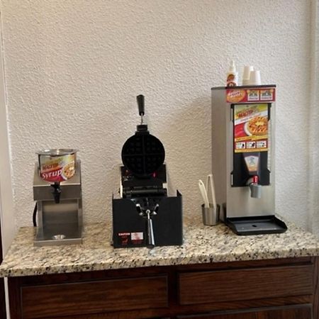 Posh Inn & Suites Wisconsin Rapids Luaran gambar
